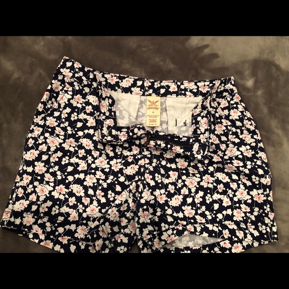 FAUED GLORY women floral Shorts size 8 - Picture 1 of 3
